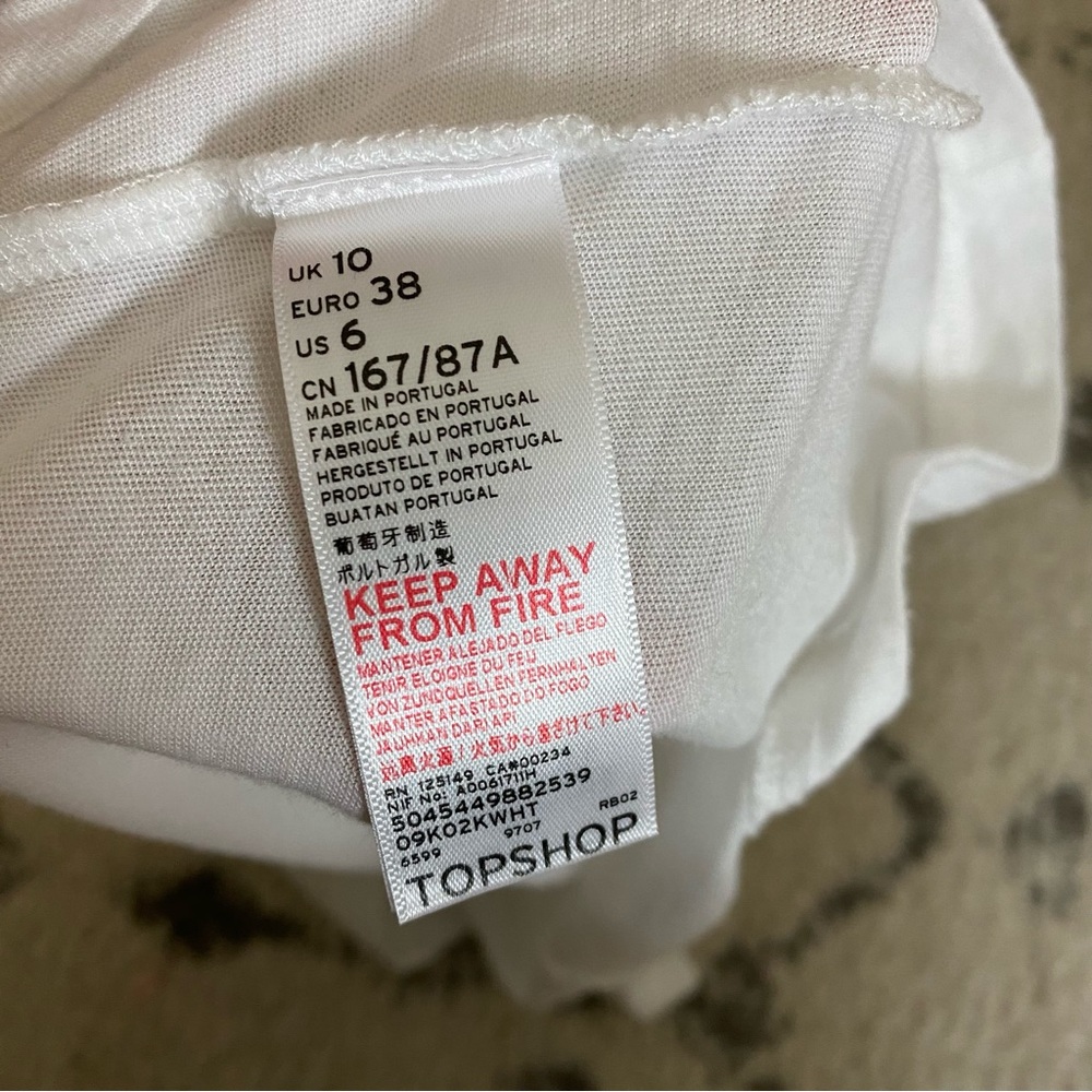 TOPSHOP Offer Shoulder T - Picture 4 of 4